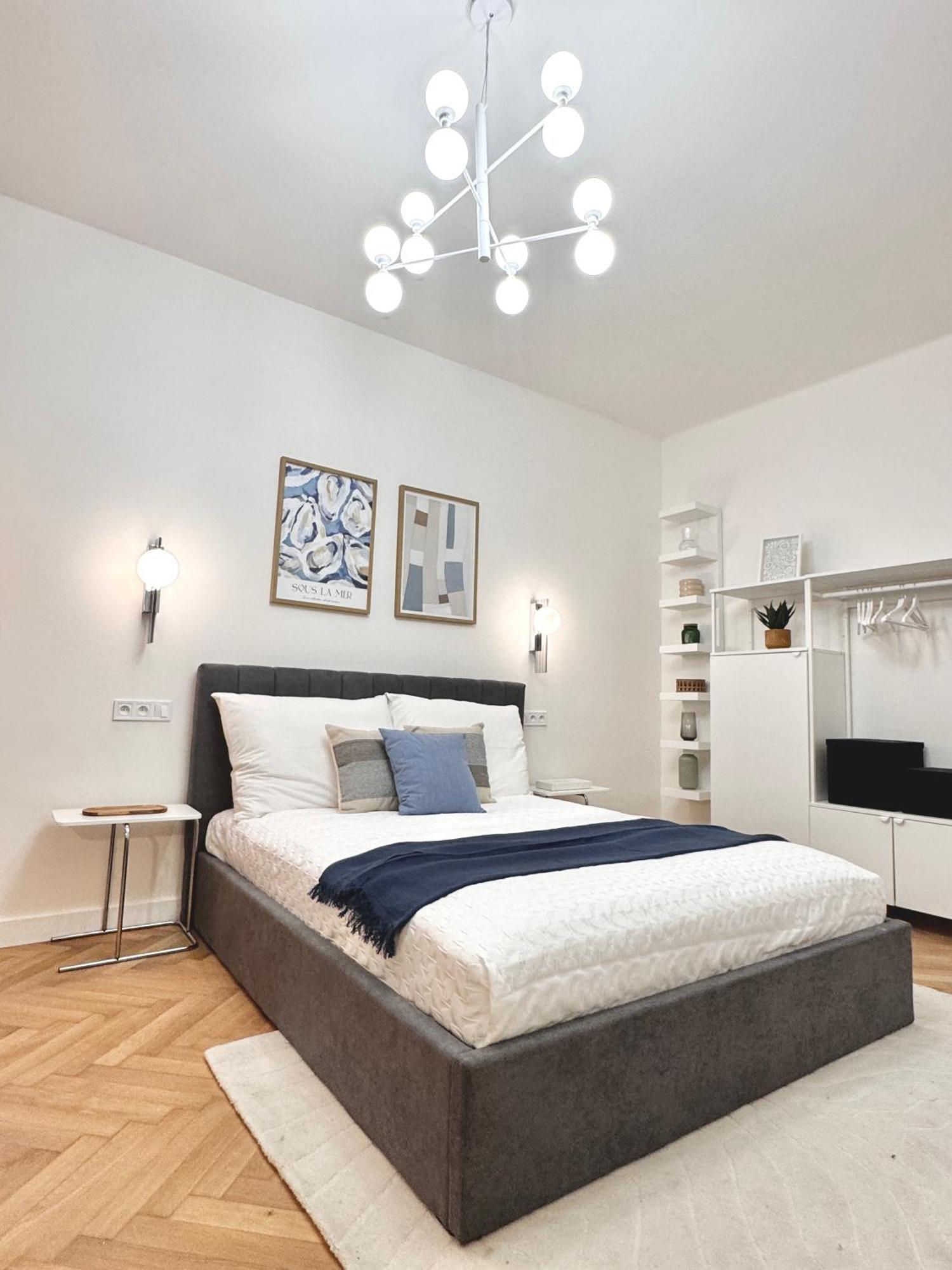 Apartment National Theatre With 2 Bathrooms Center